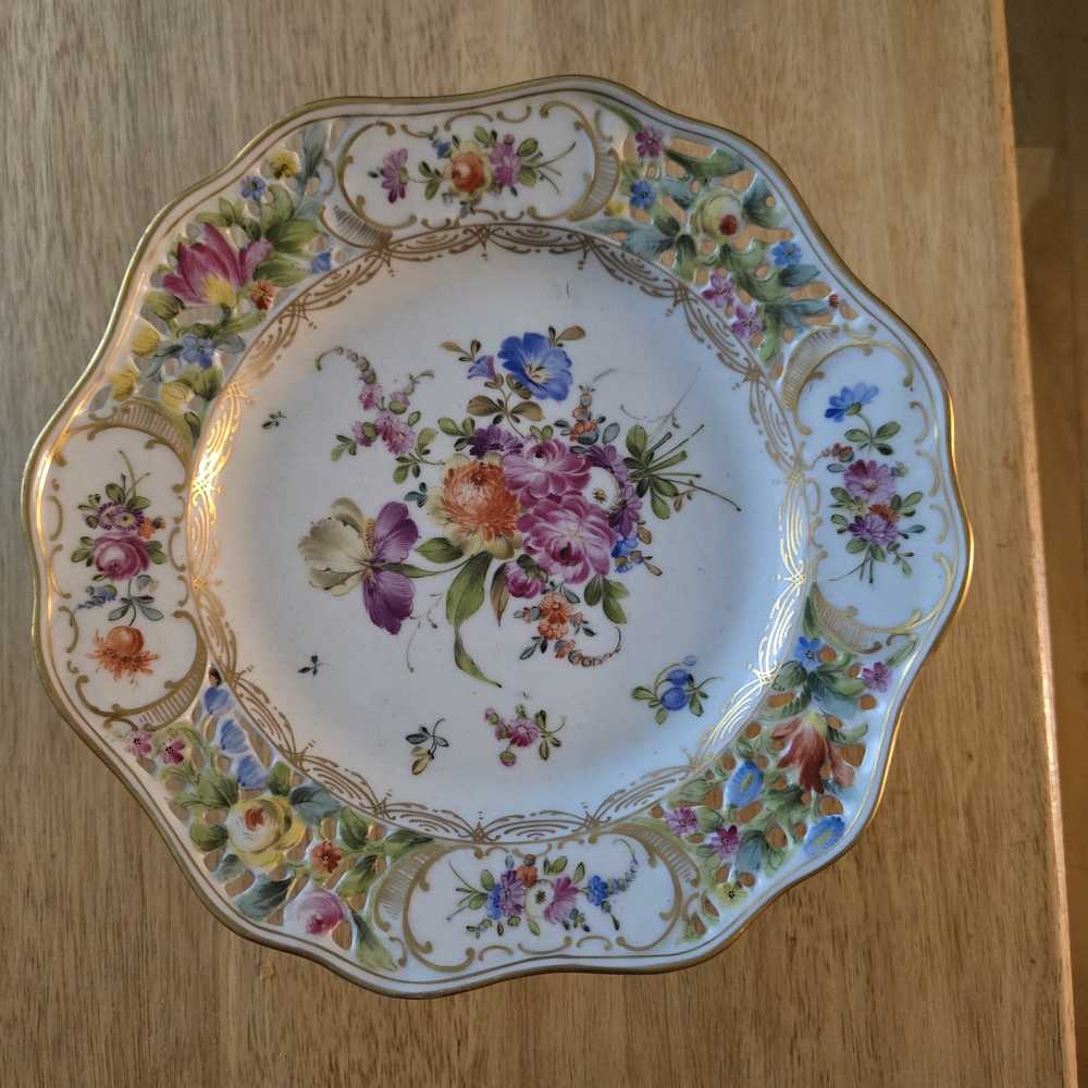 Vintage Floral Dinner Plate with Gold Accents